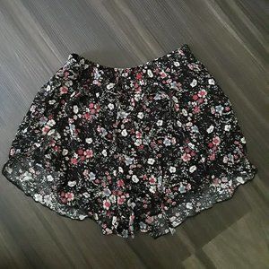 American Eagle Flower Ruffle Shorts